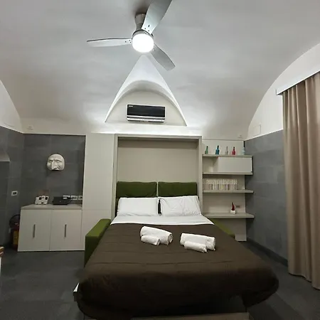 아파트 Conte Mezzocannone *